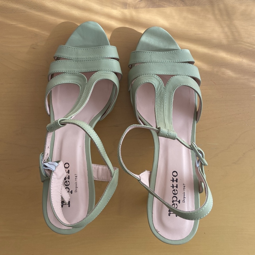 EUC Pale Green Repetto Heels - Picture 3 of 13